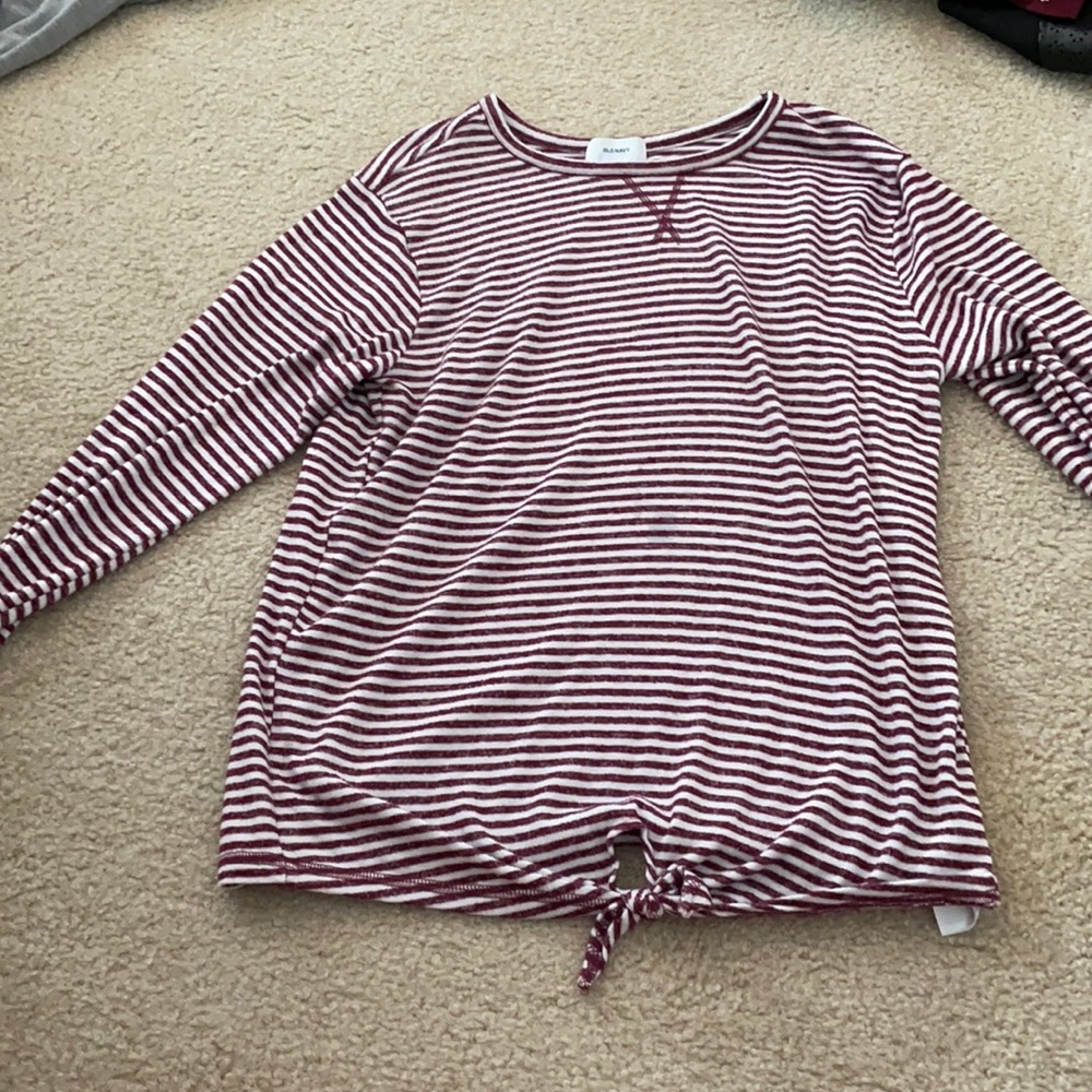 old navy long sleeve top